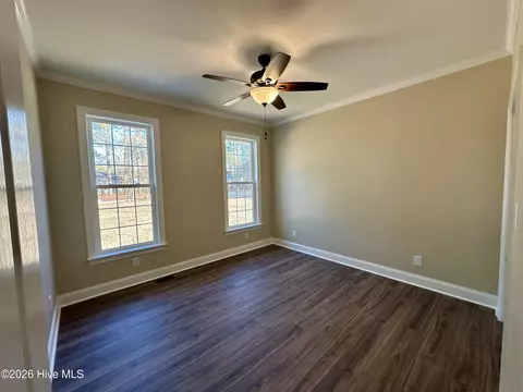 100 Chris St, Mount Olive, NC 28365 photo 17