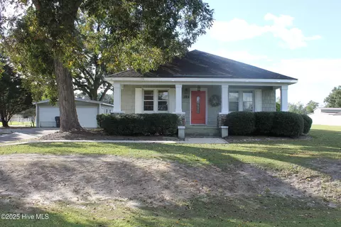 283 Kit Horne Rd, Whiteville, NC 28472