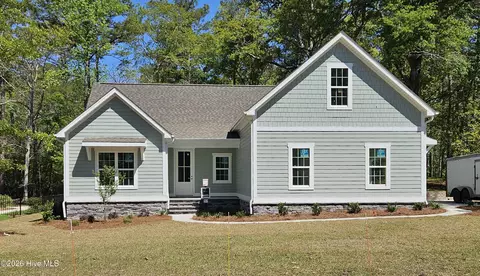 820 Weston Ln SE, Bolivia, NC 28422