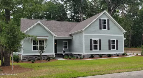 820 Weston Ln SE, Bolivia, NC 28422
