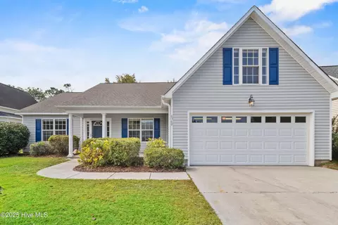 6360 Lenoir Dr, Wilmington, NC 28412