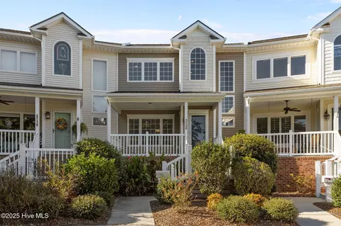 3708 Kenzie Ct, Morehead City, NC 28557