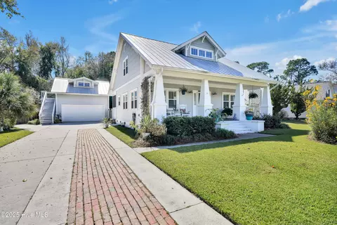 4922 Woods Edge Rd, Wilmington, NC 28409
