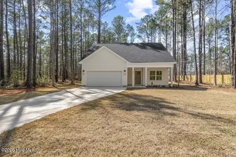 2080 Page Rd, Burgaw, NC 28425