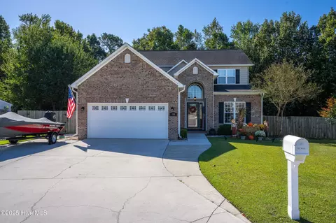 104 Highwood Ct, Jacksonville, NC 28546