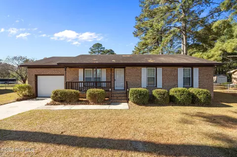 4814 Green Pine Rd, Farmville, NC 27828