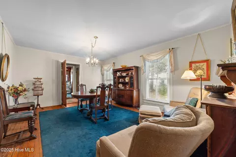 Dining - 609 E Main St, Washington, NC 27889 photo 1 of 3