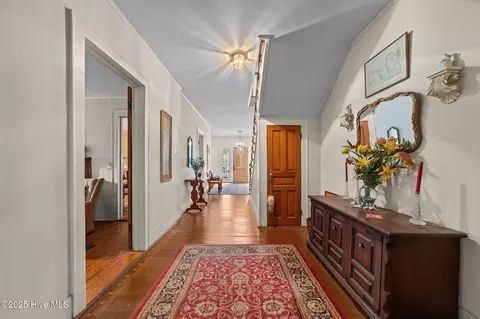 Entry Way - 609 E Main St, Washington, NC 27889 photo 3 of 5