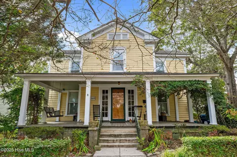 Exterior - 609 E Main St, Washington, NC 27889 photo 4 of 9