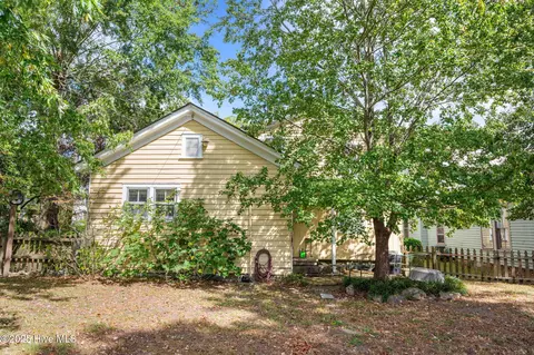 Exterior - 609 E Main St, Washington, NC 27889 photo 6 of 9