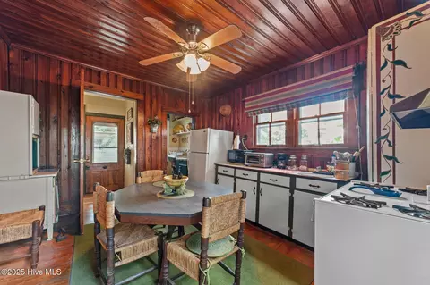 Kitchen - 609 E Main St, Washington, NC 27889 photo 2 of 4