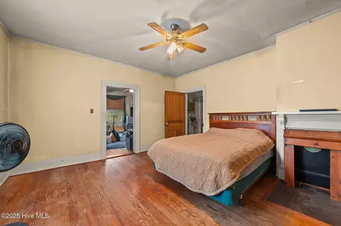 Bedroom - 609 E Main St, Washington, NC 27889 photo 1 of 8