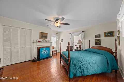Bedroom - 609 E Main St, Washington, NC 27889 photo 5 of 8