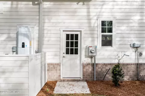 Exterior - 3468 Eagle Crest Dr SW, Supply, NC 28462 photo 4 of 14
