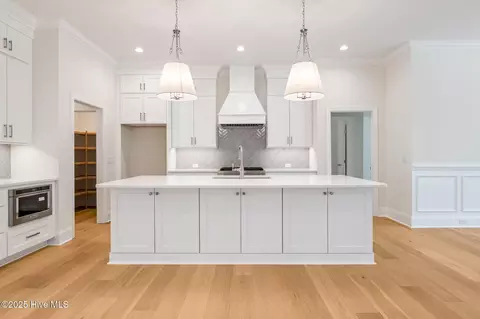 Kitchen - 3468 Eagle Crest Dr SW, Supply, NC 28462 photo 4 of 4