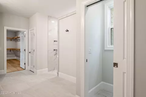 Entry Way - 3468 Eagle Crest Dr SW, Supply, NC 28462 photo 5 of 12