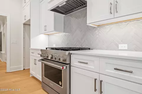 Kitchen - 3468 Eagle Crest Dr SW, Supply, NC 28462 photo 3 of 4