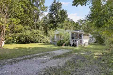 138 Pink Ln, Jacksonville, NC 28540