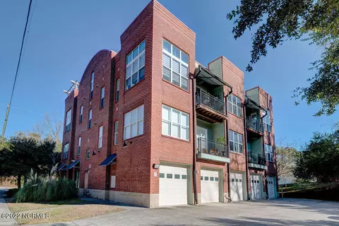 2906 Market St UNIT 202, Wilmington, NC 28403