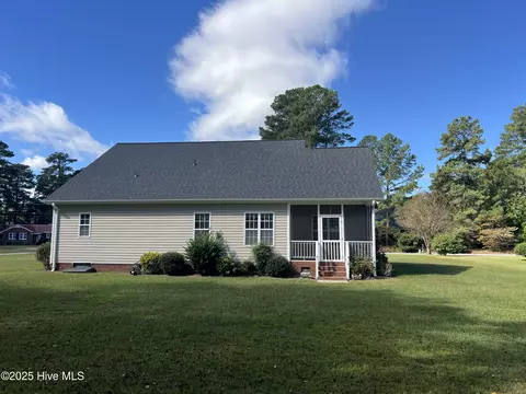 Exterior - 4219 Maple Dr, Ayden, NC 28513 photo 5 of 9