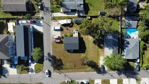 808 S Sixth St, Carolina Beach, NC 28428
