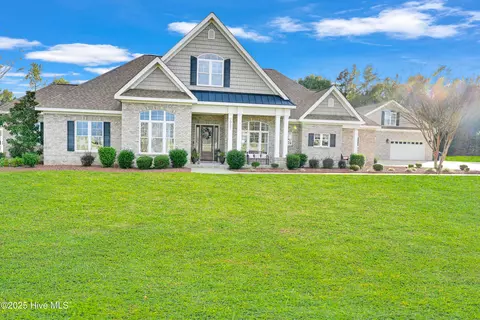 2022 Jake Ln, Greenville, NC 27858