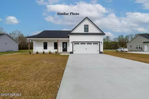 1057 Wells Rd, Jacksonville, NC 28540