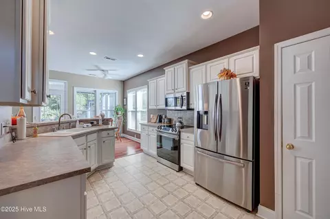 123 Azalea Dr, Hampstead, NC 28443 photo 14