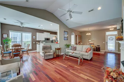 123 Azalea Dr, Hampstead, NC 28443 photo 10