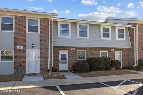 273 Salter Path Rd #5, Pine Knoll Shores, NC 28512