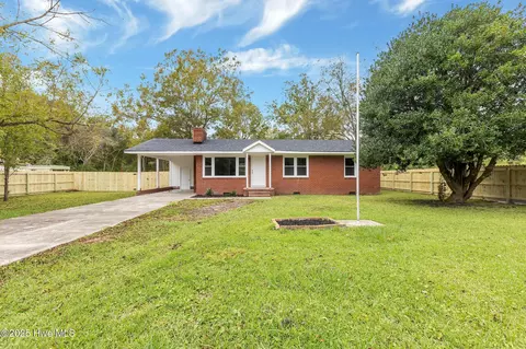 Exterior - 175 Kellumtown Rd, Hubert, NC 28539 photo 2 of 4
