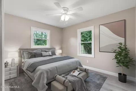 Bedroom - 175 Kellumtown Rd, Hubert, NC 28539 photo 2 of 4