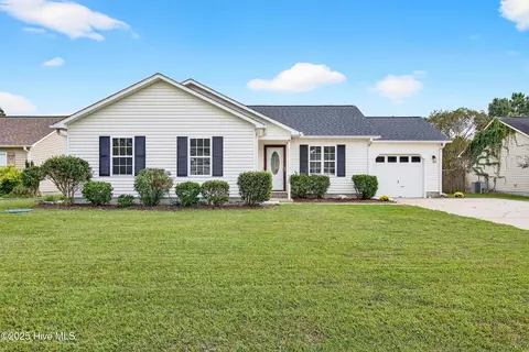 133 Oakley Dr, New Bern, NC 28560