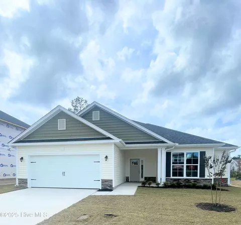 88 Fishing Creek Dr, New Bern, NC 28562