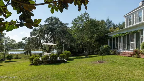 6424 Head Rd, Wilmington, NC 28409