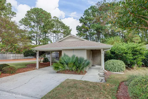 315 Halyard Ct, Wilmington, NC 28405