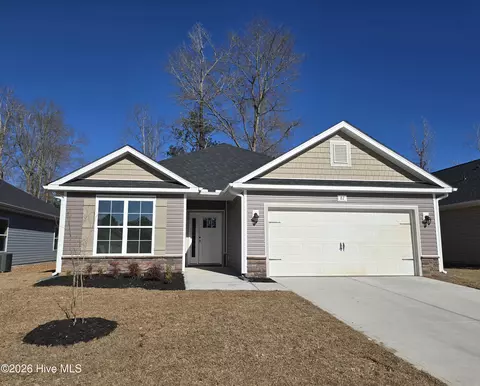 82 Fishing Creek Dr, New Bern, NC 28562