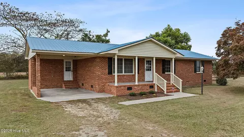 403 Warren Rd, Faison, NC 28341