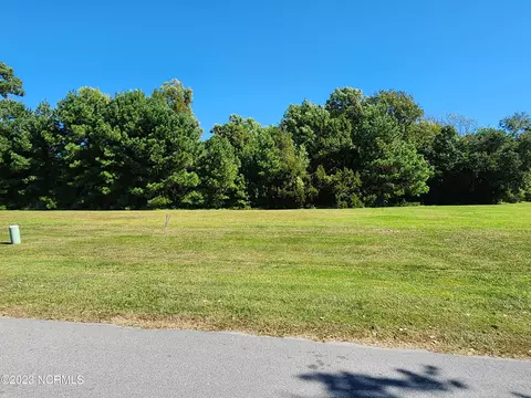 119 Whispering Pine Ln, Holly Ridge, NC 28445