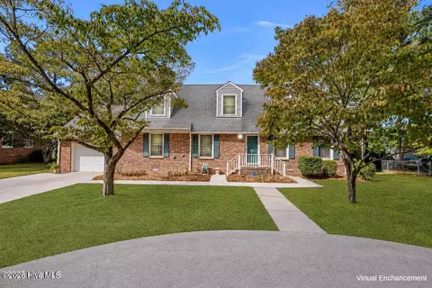 705 River Rd, Trent Woods, NC 28562