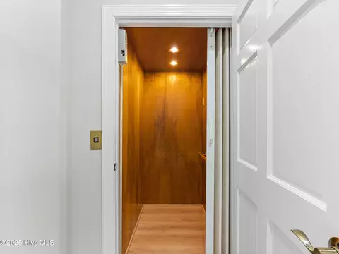 Entry Way - 4202 Emerald Dr, Emerald Isle, NC 28594 photo 1 of 1
