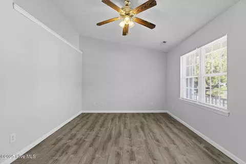 102 Freeport Ct, Hubert, NC 28539 photo 5
