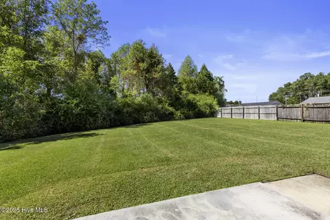 102 Freeport Ct, Hubert, NC 28539 photo 25