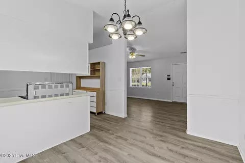 102 Freeport Ct, Hubert, NC 28539 photo 8