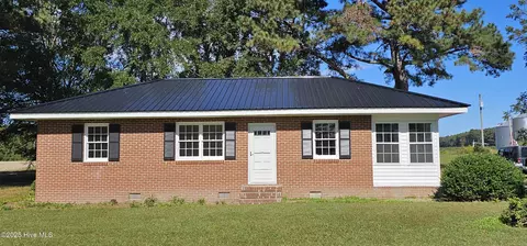 1122 Zion Church Rd, Conway, NC 27820