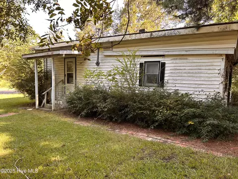 8833 Town Creek Rd, Rocky Mount, NC 27803