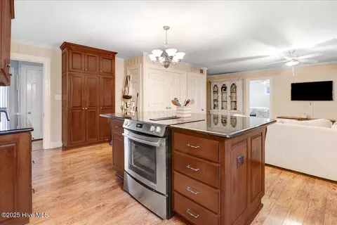 Kitchen - 314 Smith Chapel Rd, Mount Olive, NC 28365 photo 6 of 6