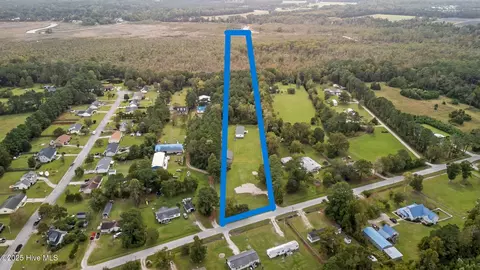 284 286 Mill Creek Rd, Newport, NC 28570