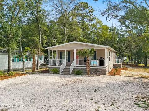 226 Live Oak Dr, Sunset Beach, NC 28468