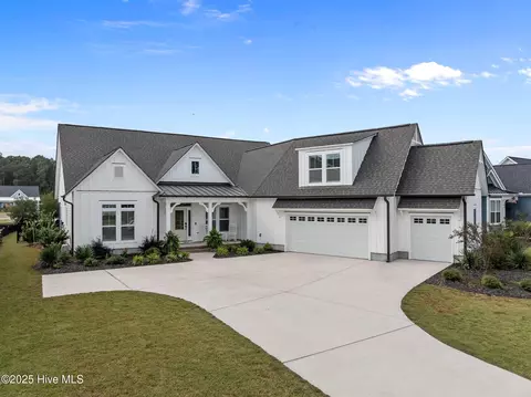 186 E Keel Dr, Hampstead, NC 28443